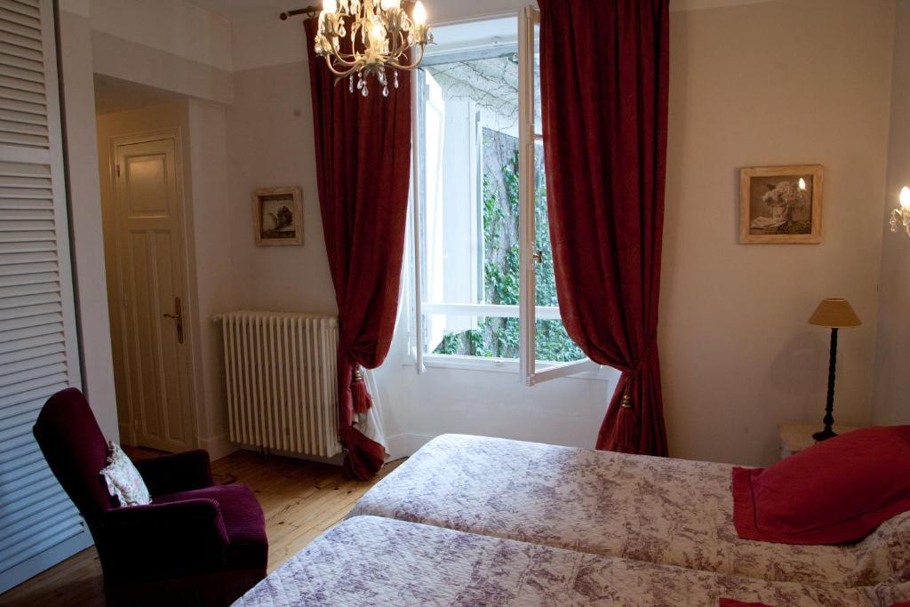 Chambres D'Hotes Les Pratges Figeac Rum bild